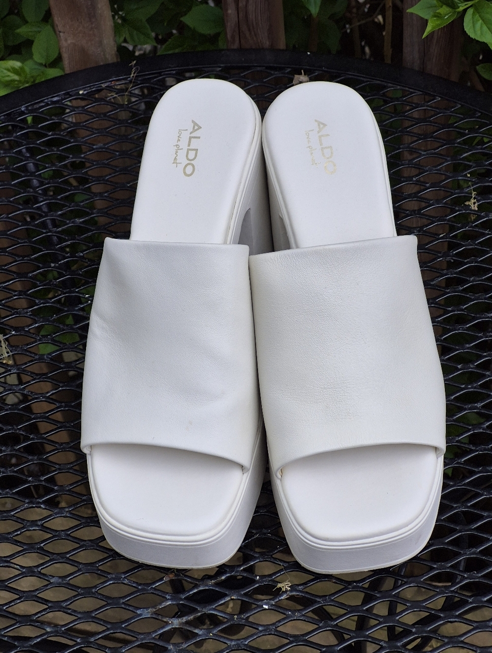 ALDO White Padded Slide Platform Mules - Picture 15 of 16